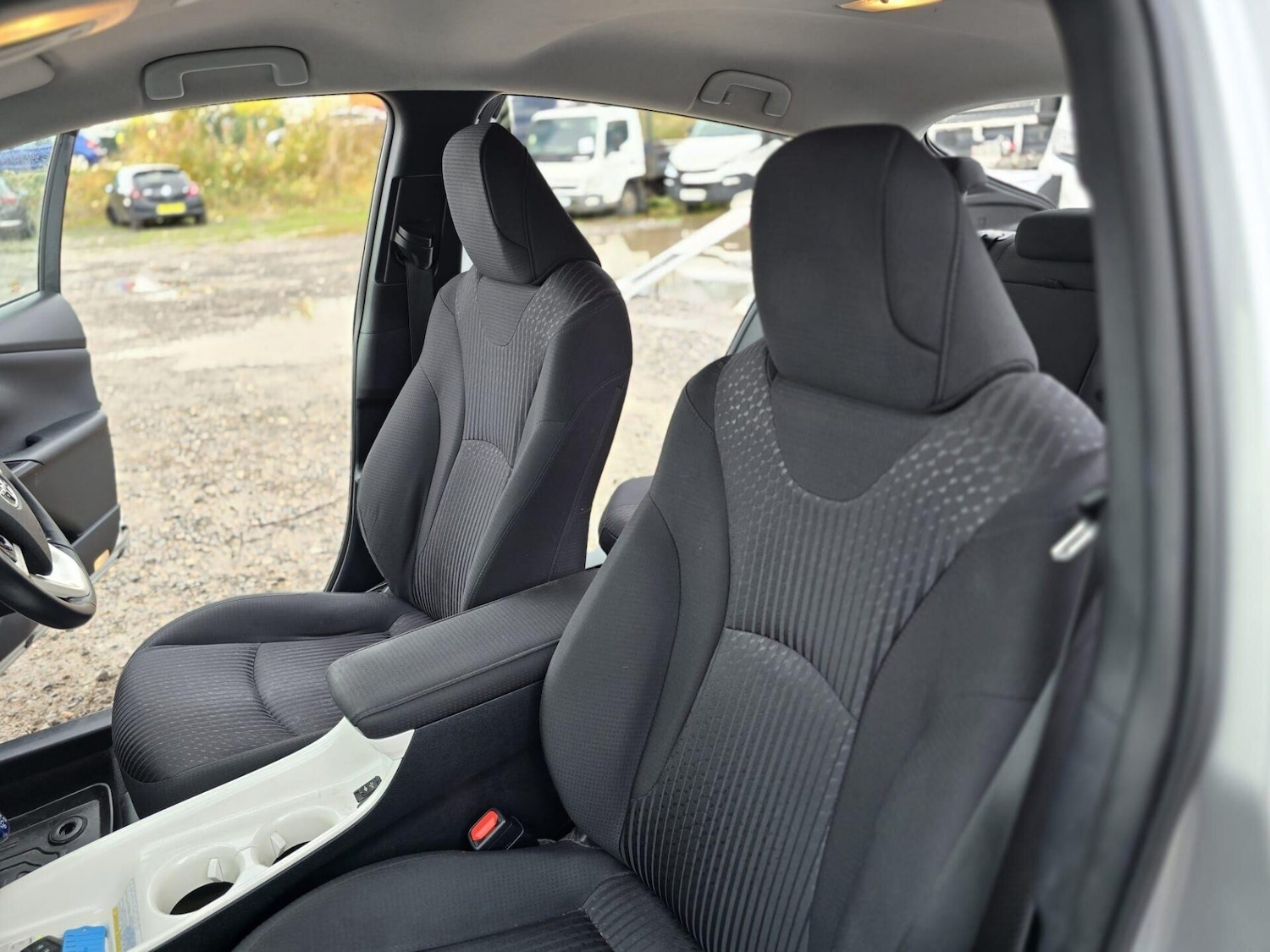 Used Toyota Prius 2016 for sale - 76553802: Photo 39