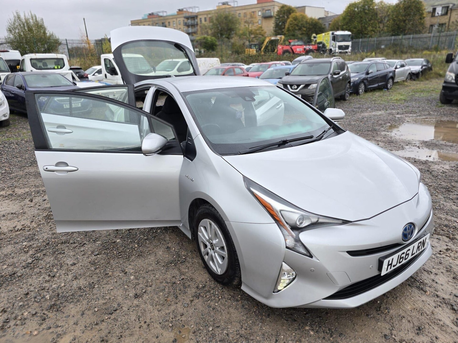Used Toyota Prius 2016 for sale - 76553802: Photo 5
