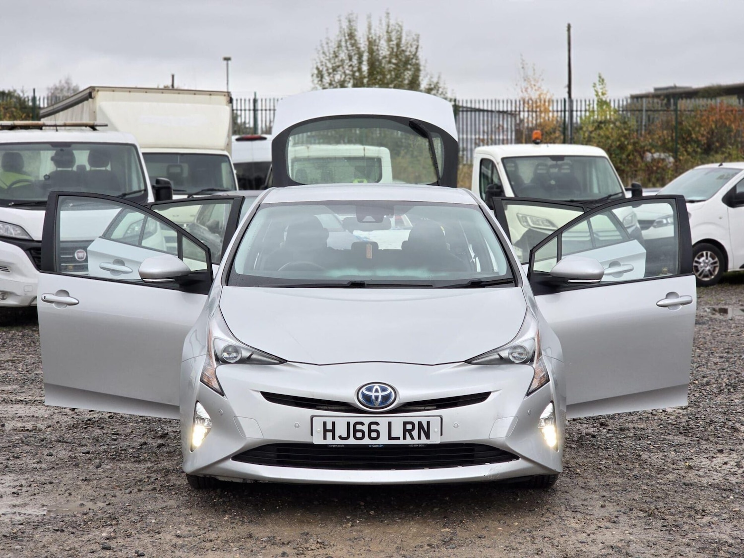 Used Toyota Prius 2016 for sale - 76553802: Photo 8