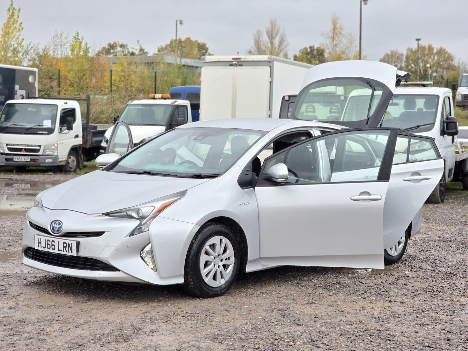 Used Toyota Prius 2016 for sale - 76553802: Photo 9
