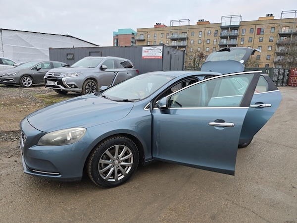 Used Volvo V40 2014 for sale - 75426402: Photo 11