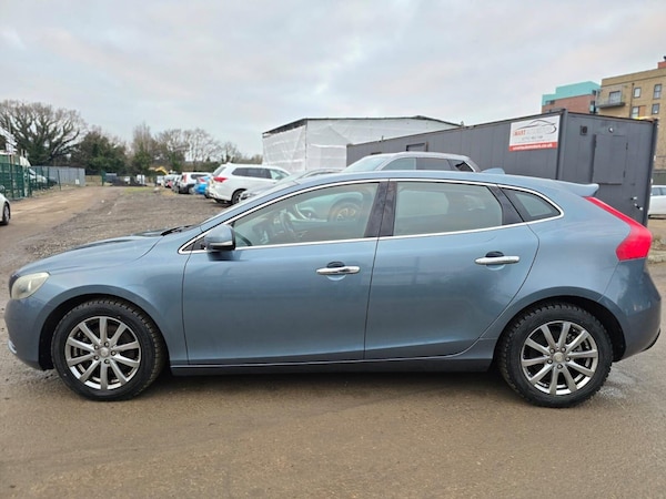 Used Volvo V40 2014 for sale - 75426402: Photo 14