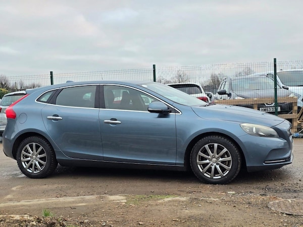 Used Volvo V40 2014 for sale - 75426402: Photo 17