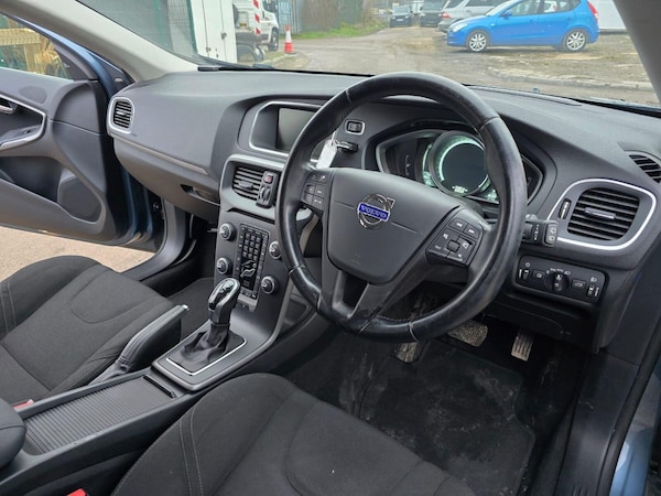 Used Volvo V40 2014 for sale - 75426402: Photo 21