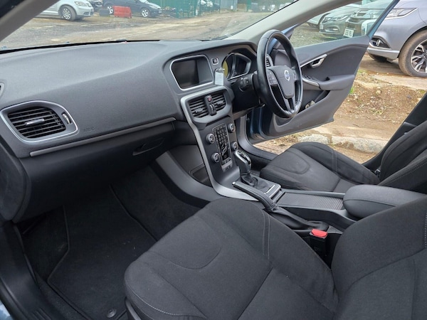 Used Volvo V40 2014 for sale - 75426402: Photo 22