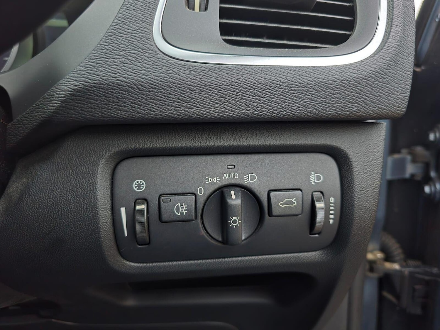 Vehicle 32