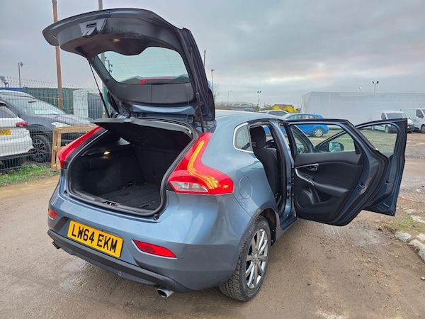Used Volvo V40 2014 for sale - 75426402: Photo 42