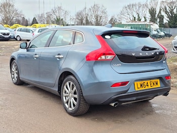 Used Volvo V40  for sale - 75426402: Photo