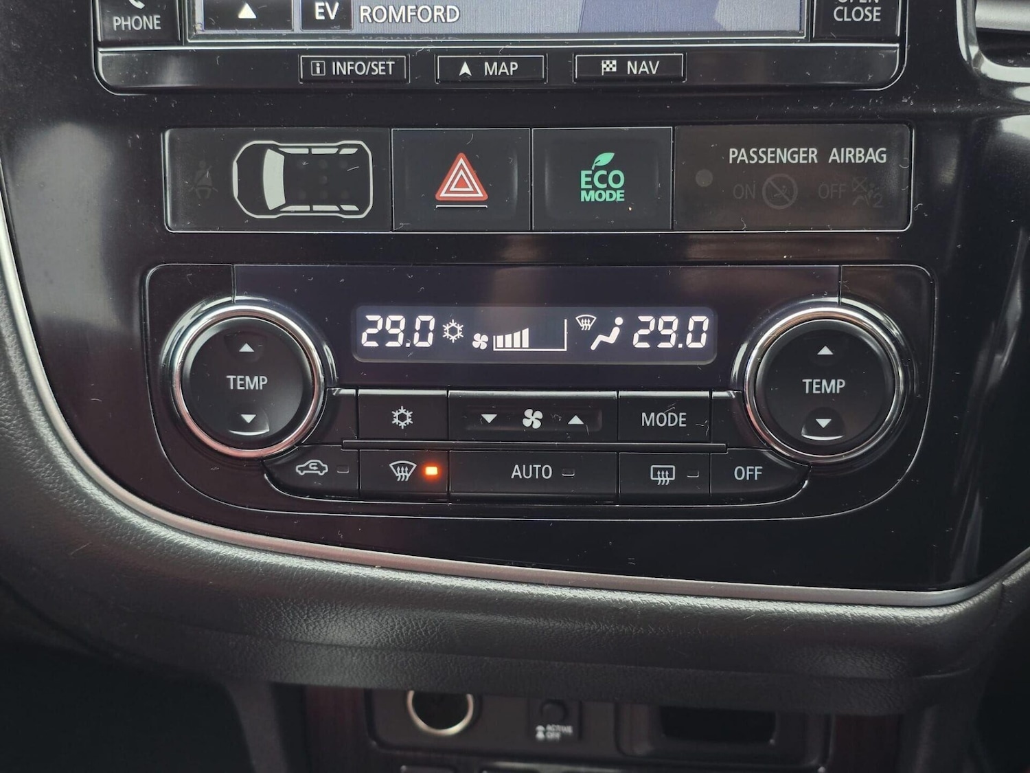 Used Mitsubishi Outlander 2016 for sale - 77533832: Photo 32