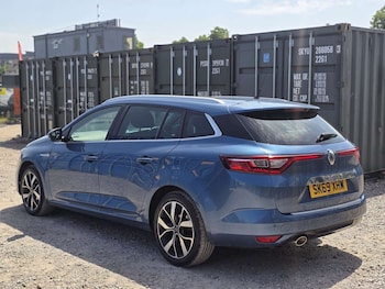 Used Renault Megane 2019 for sale - 78906636: Photo