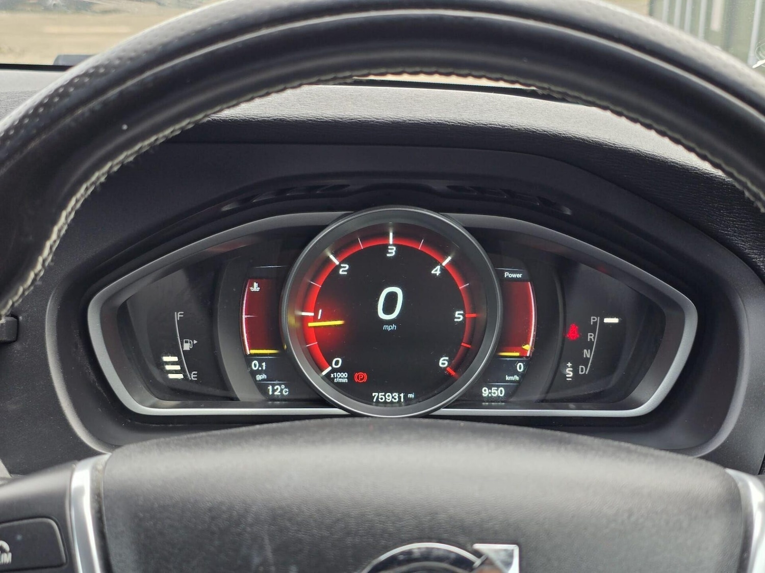 Used Volvo V40 2016 for sale - 77557376: Photo 31