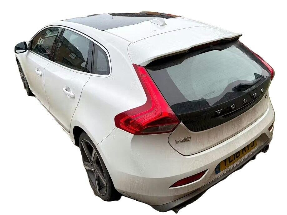 Used Volvo V40 2016 for sale - 77557376: Photo 4