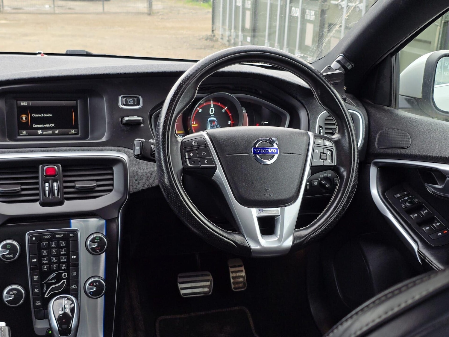 Used Volvo V40 2016 for sale - 77557376: Photo 56