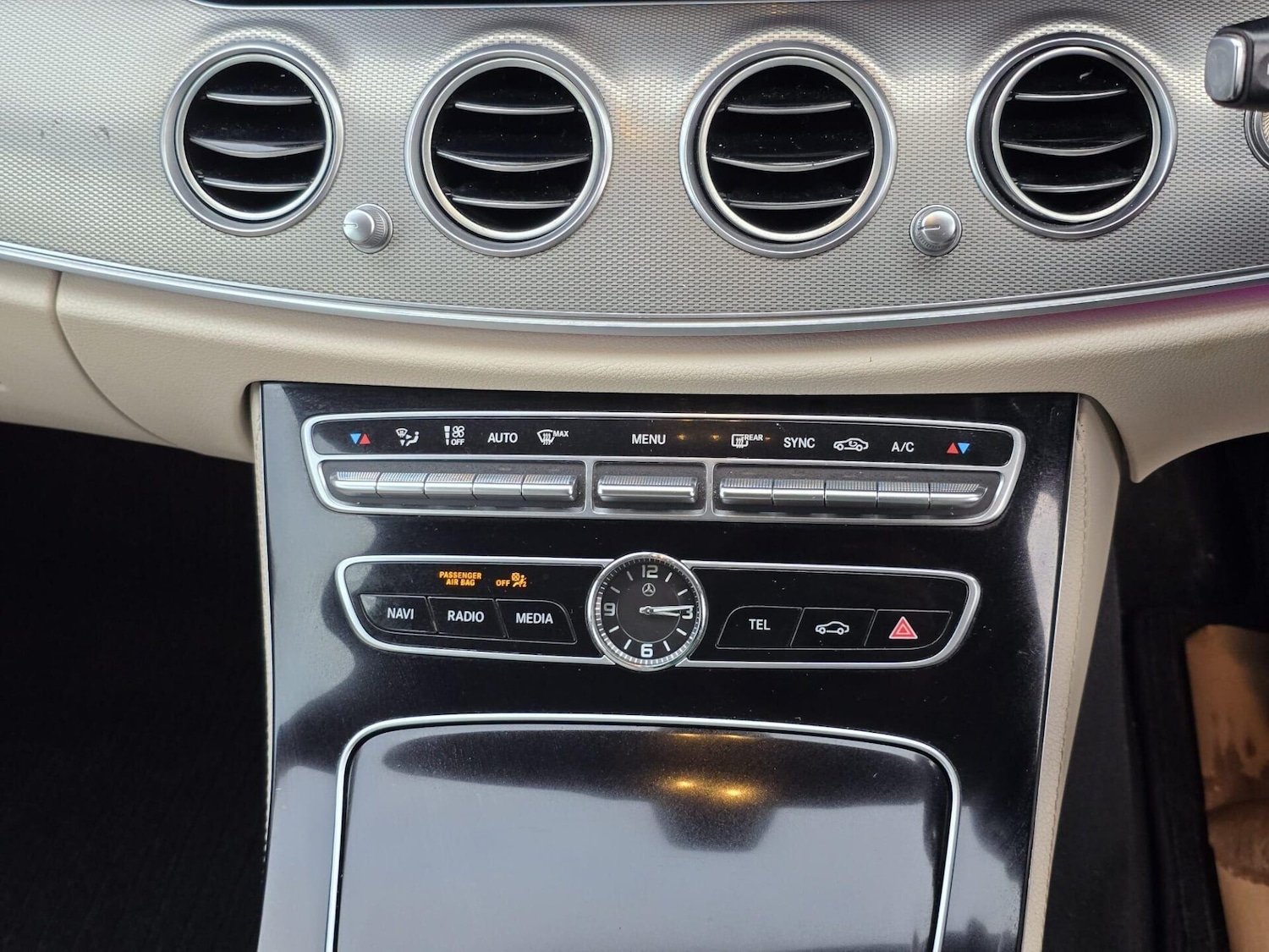 Used Mercedes-Benz E Class 2016 for sale - 77407415: Photo 29