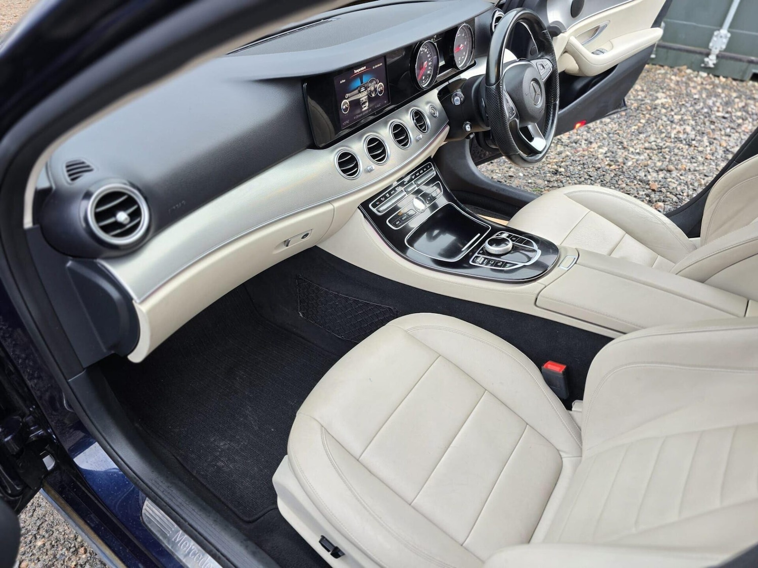 Used Mercedes-Benz E Class 2016 for sale - 77407415: Photo 38