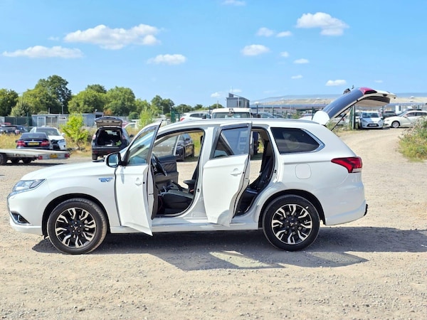 Used Mitsubishi Outlander 2016 for sale - 75303599: Photo 10