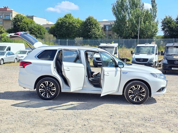 Used Mitsubishi Outlander 2016 for sale - 75303599: Photo 13