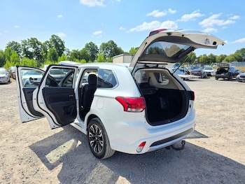 Used Mitsubishi Outlander 2016 for sale - 75303599: Photo