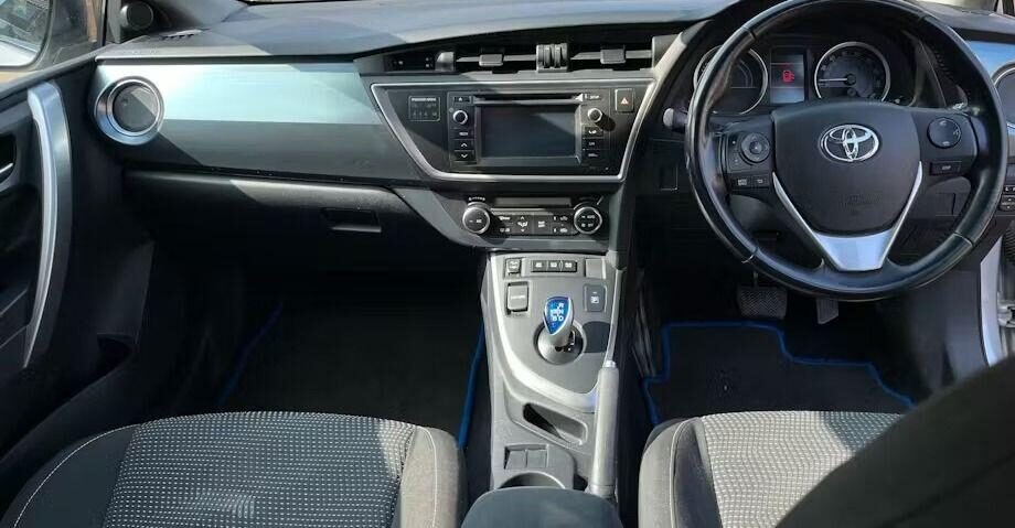 Used Toyota Auris 2013 for sale - 77997117: Photo 5