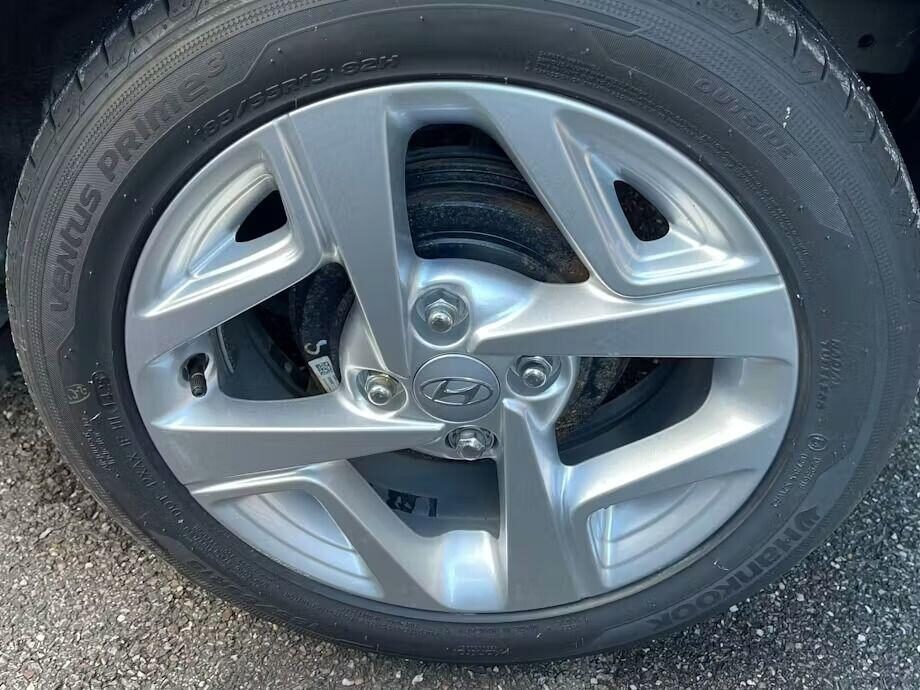 Used Hyundai i10 2021 for sale - 76968499: Photo 9