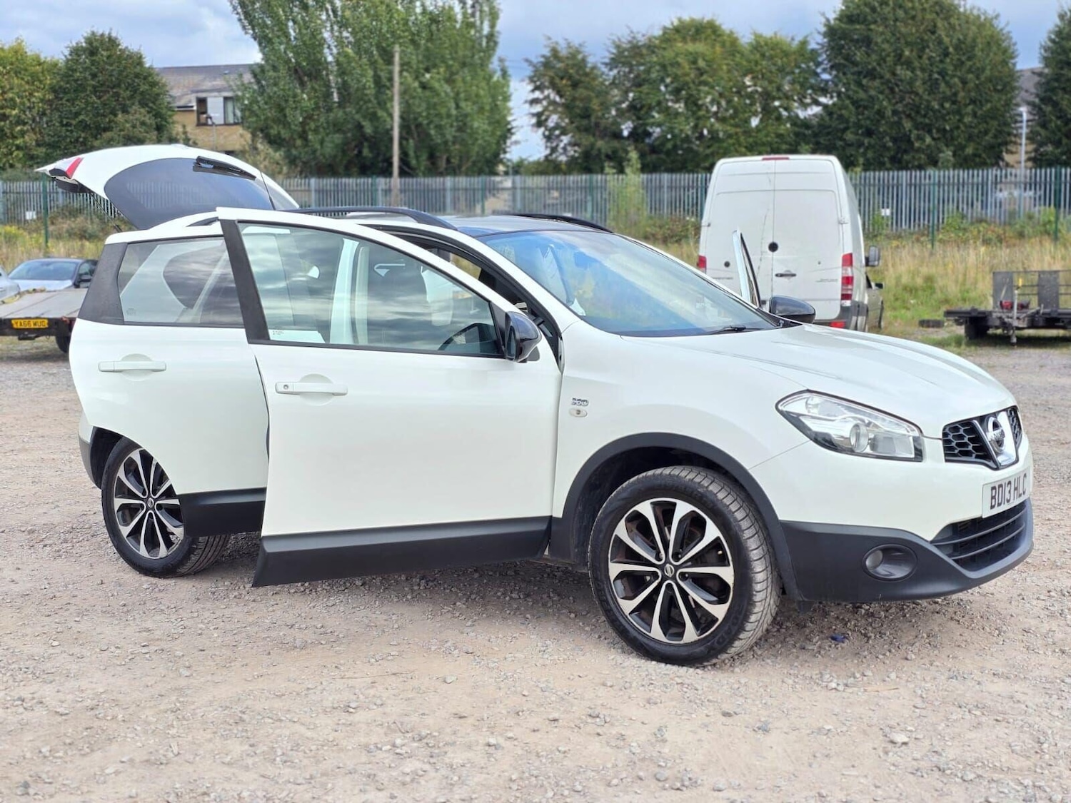 Used Nissan Qashqai 2013 for sale - 76098583: Photo 6