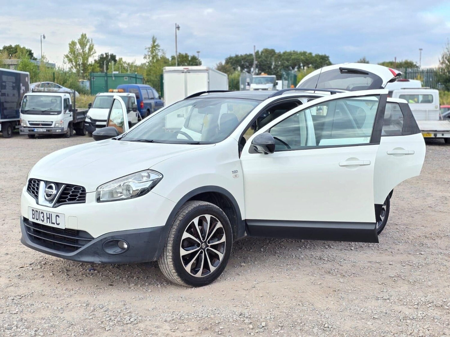 Used Nissan Qashqai 2013 for sale - 76098583: Photo 9