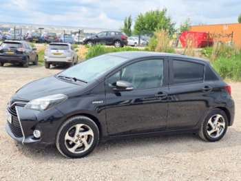 Used Toyota Yaris 2016 for sale - 74618353: Photo