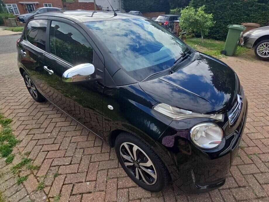 Vehicle 1