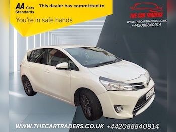 Used Toyota Verso 2014 for sale - 76526978: Photo