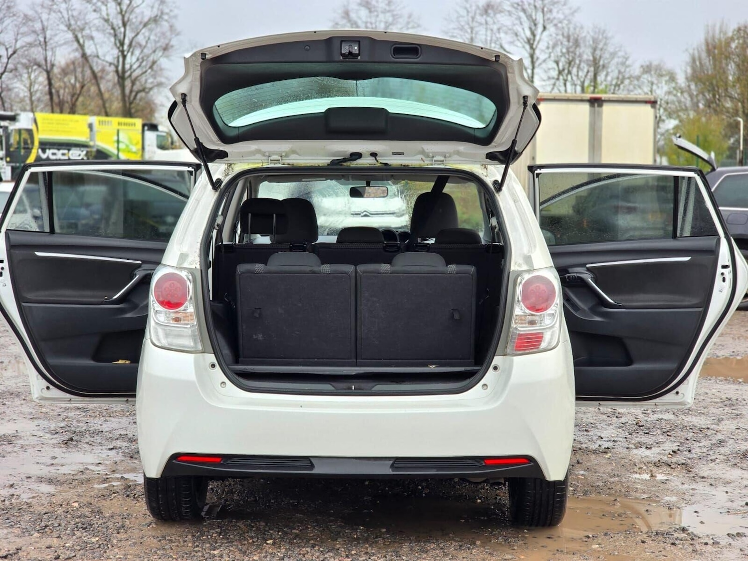 Used Toyota Verso 2014 for sale - 76526978: Photo 34