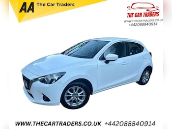 Used Mazda Mazda2 2015 for sale - 76106779: Photo 2