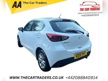 Used Mazda Mazda2 2015 for sale - 76106779: Photo 3