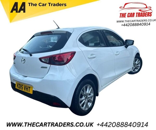Used Mazda Mazda2 2015 for sale - 76106779: Photo 4