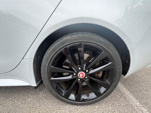 Used Jaguar XE 2018 for sale - 76264543: Photo 11