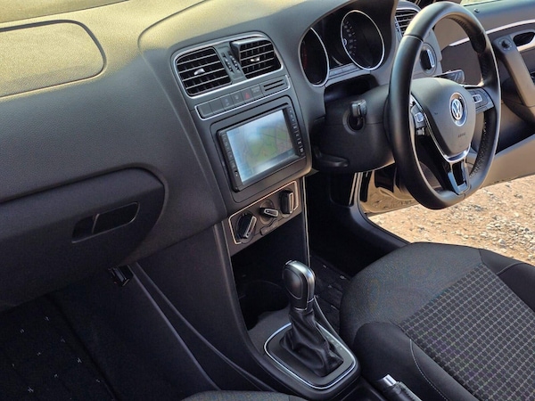Used Volkswagen Polo 2014 for sale - 75053948: Photo 21