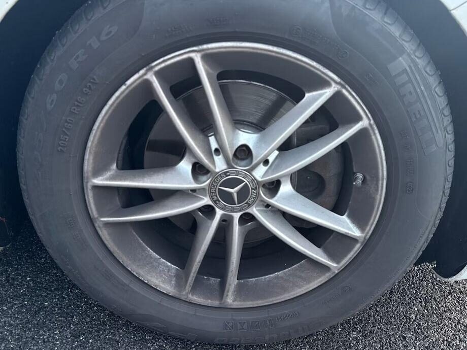 Used Mercedes-Benz A-Class 2018 for sale - 76379871: Photo 9