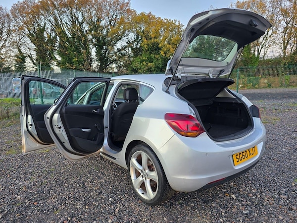 Used Vauxhall Astra 2010 for sale - 75053946: Photo 10