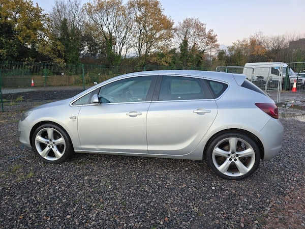 Used Vauxhall Astra 2010 for sale - 75053946: Photo 11
