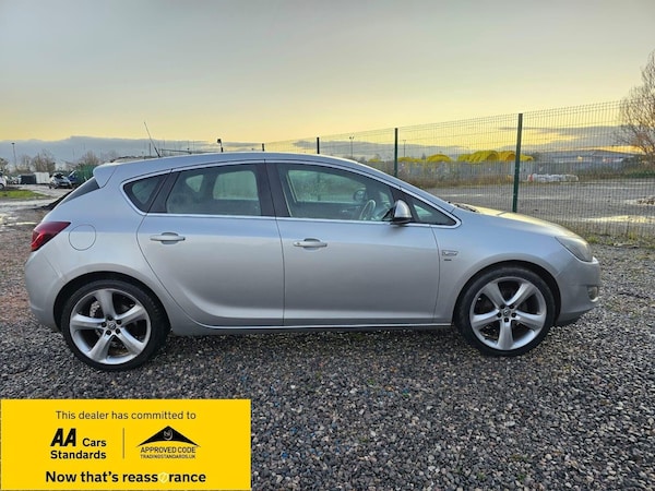 Used Vauxhall Astra 2010 for sale - 75053946: Photo 14