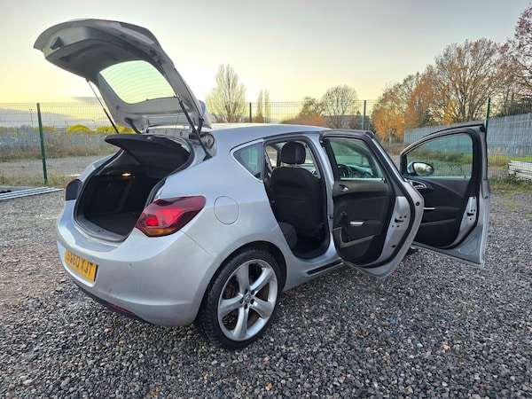 Used Vauxhall Astra 2010 for sale - 75053946: Photo 17