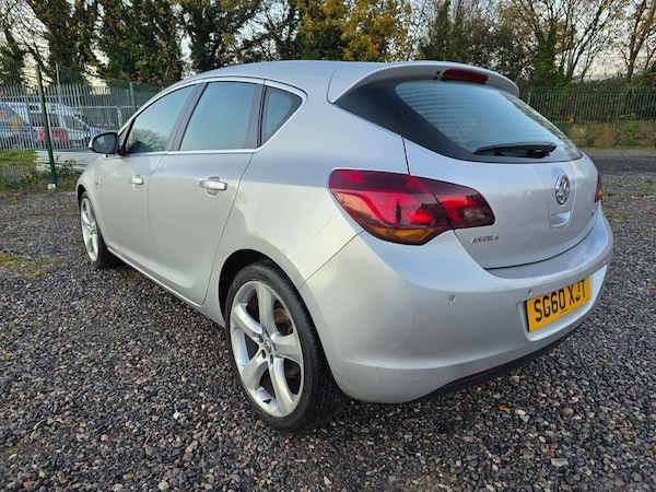 Used Vauxhall Astra 2010 for sale - 75053946: Photo 4