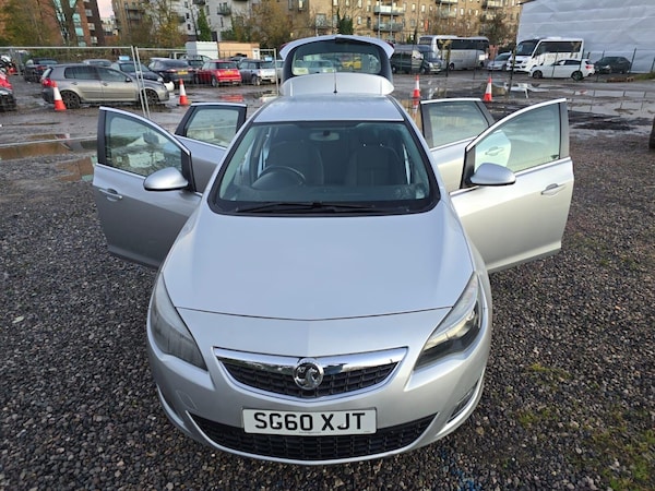 Used Vauxhall Astra 2010 for sale - 75053946: Photo 7