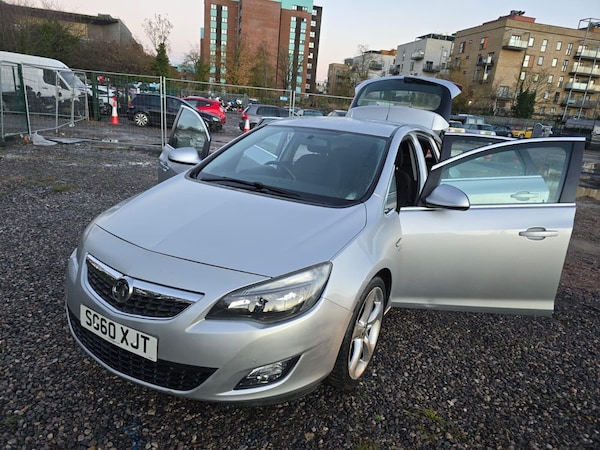 Used Vauxhall Astra 2010 for sale - 75053946: Photo 9