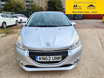 Used Peugeot 208 2012 for sale - 75426801: Photo