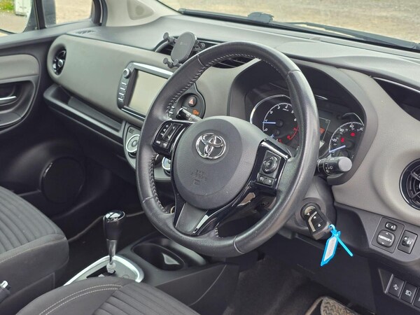 Used Toyota Yaris 2017 for sale - 75385281: Photo 48