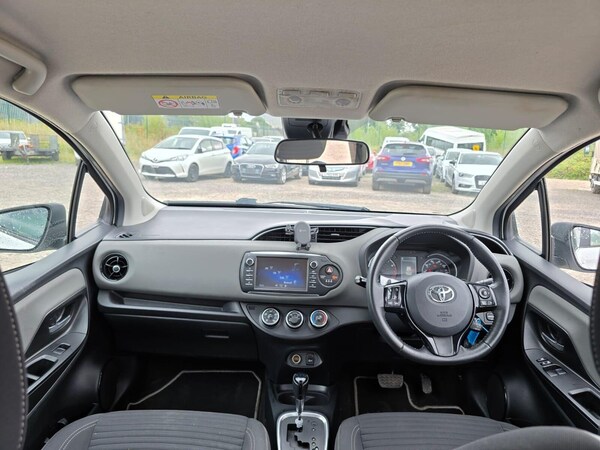 Used Toyota Yaris 2017 for sale - 75385281: Photo 8
