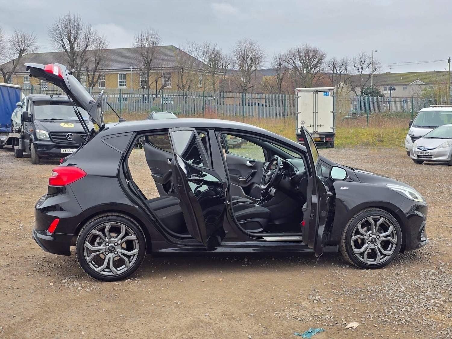 Used Ford Fiesta 2018 for sale - 76961648: Photo 14