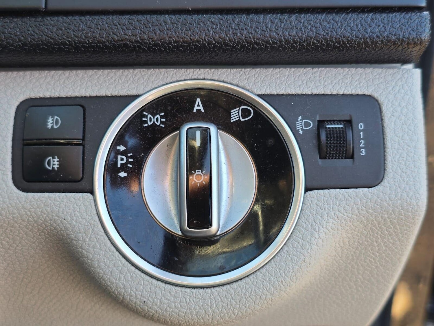 Used Mercedes-Benz C Class 2011 for sale - 76945448: Photo 27