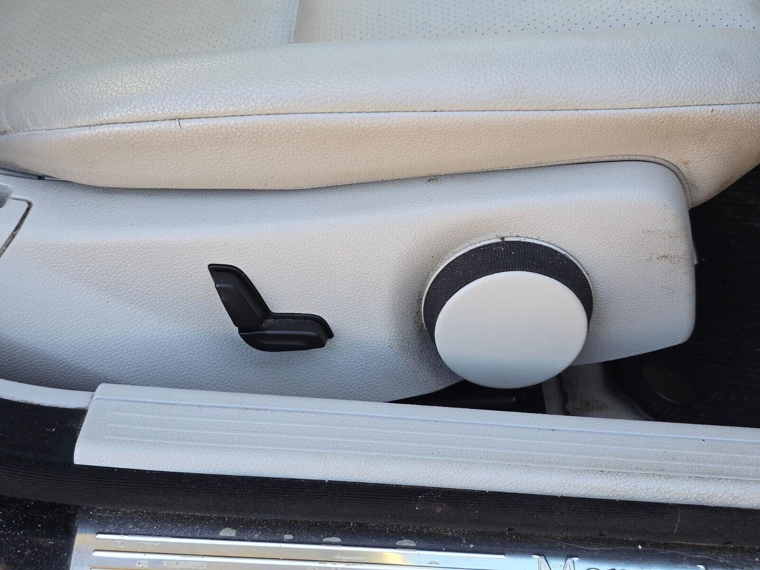 Used Mercedes-Benz C Class 2011 for sale - 76945448: Photo 28