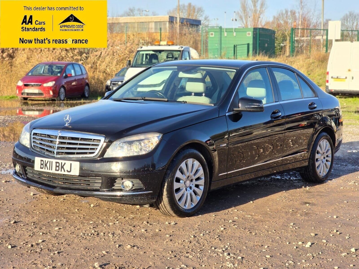 Used Mercedes-Benz C Class 2011 for sale - 76945448: Photo 3